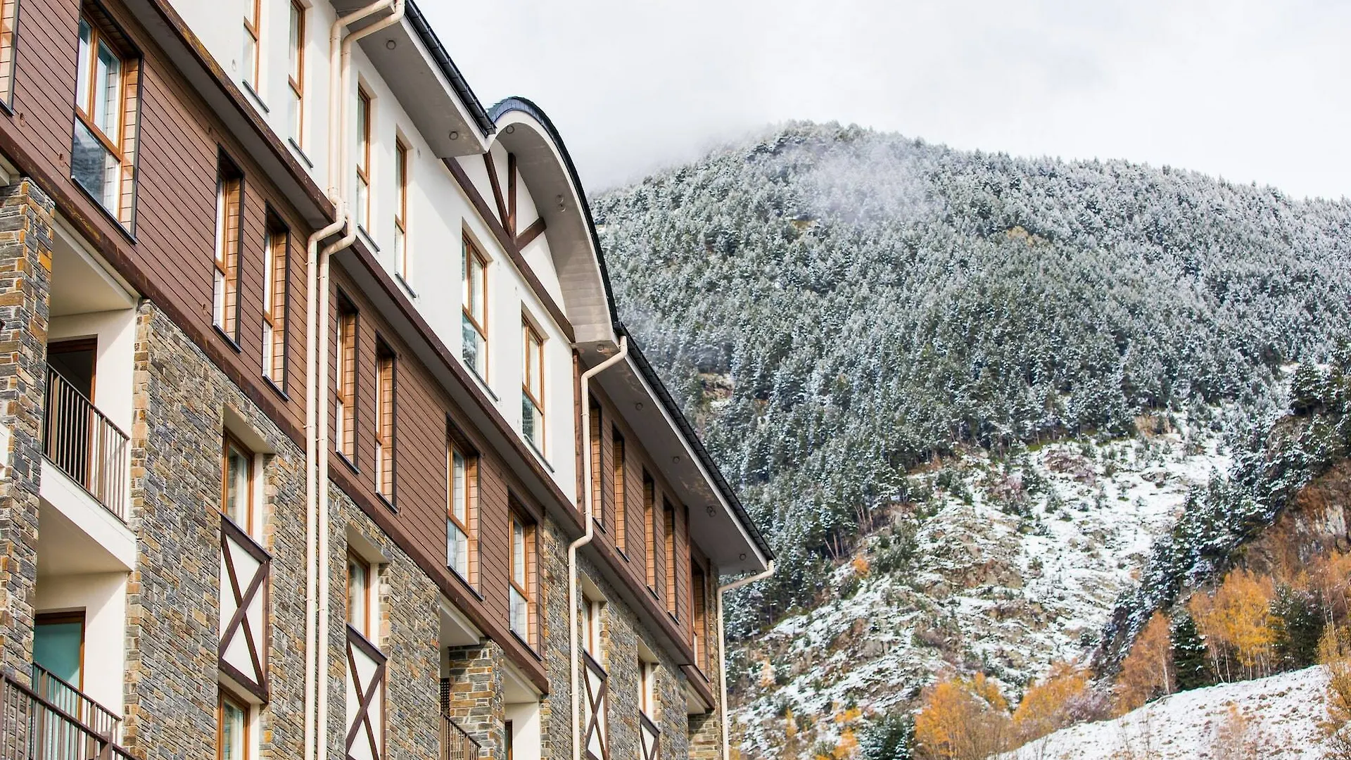 The Lodge At Ribasol Arinsal 0*,